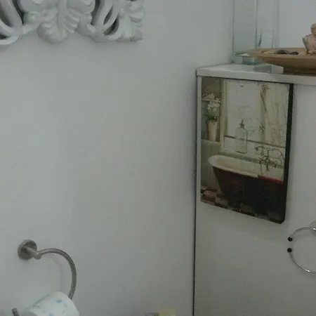 White شقة ميلان